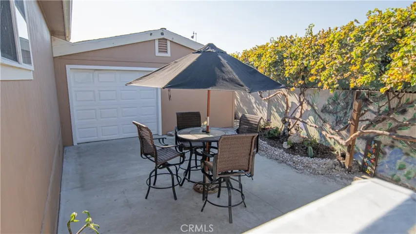 16 Magnolia Via, Anaheim, California 92801