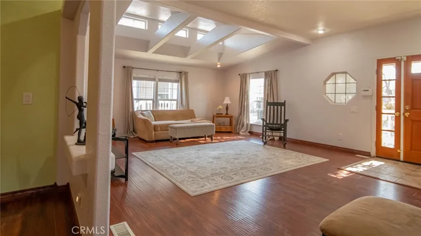 16 Magnolia Via, Anaheim, California 92801
