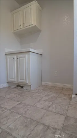 16 Magnolia Via, Anaheim, California 92801