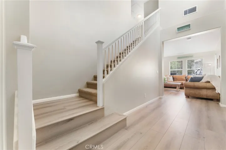 2 story staircase to 3rd floor bedrooms