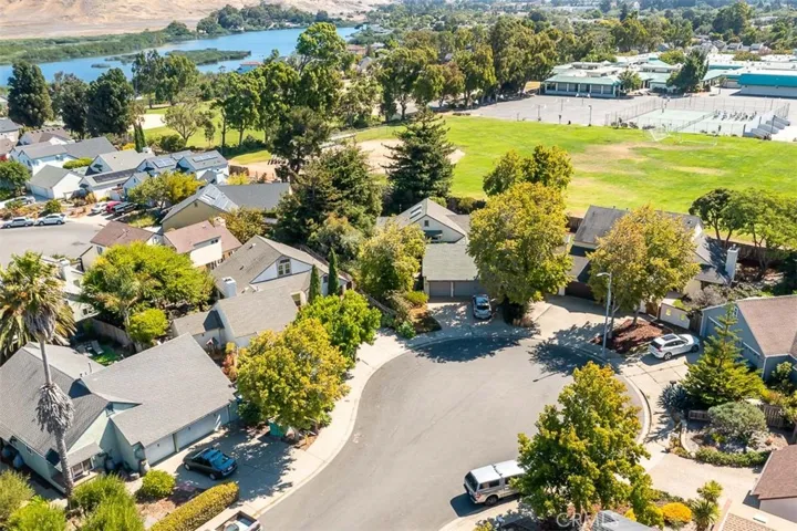 1050 Vista Del Brisa, San Luis Obispo, California 93405