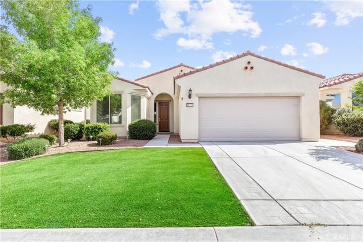 11255 Camden Street, Apple Valley, California 92308