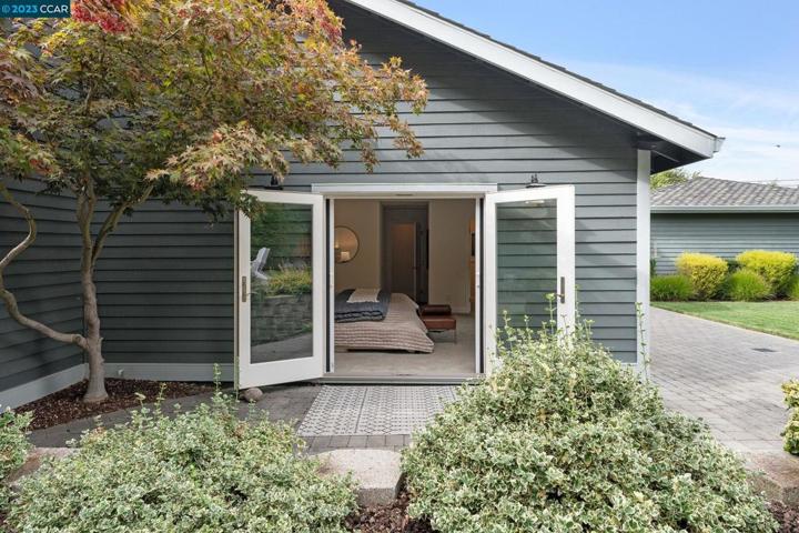 21 Sierra Lane, Walnut Creek, California 94596
