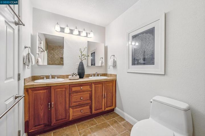 21 Sierra Lane, Walnut Creek, California 94596