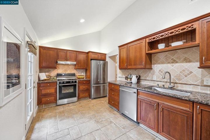 21 Sierra Lane, Walnut Creek, California 94596