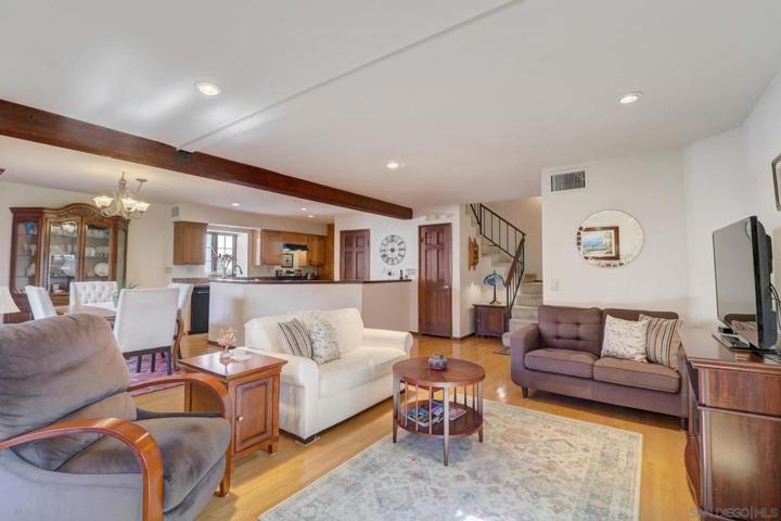 8614 Villa La Jolla Dr Unit 6, La Jolla, California 92037