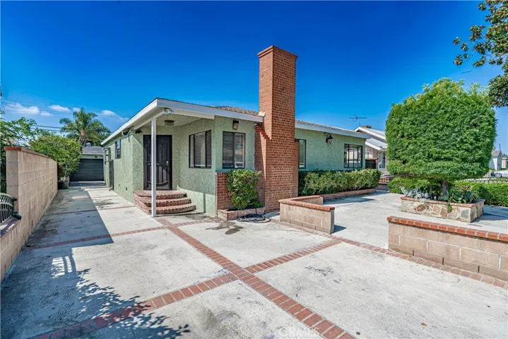 2831 Magnolia Avenue, Long Beach, California 90806
