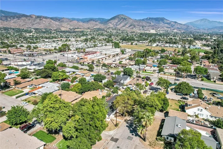 1172 Holly Vista Boulevard, San Bernardino, California 92404