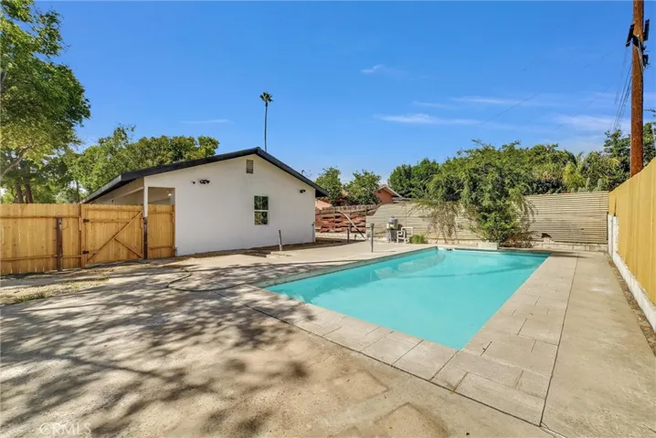 1172 Holly Vista Boulevard, San Bernardino, California 92404
