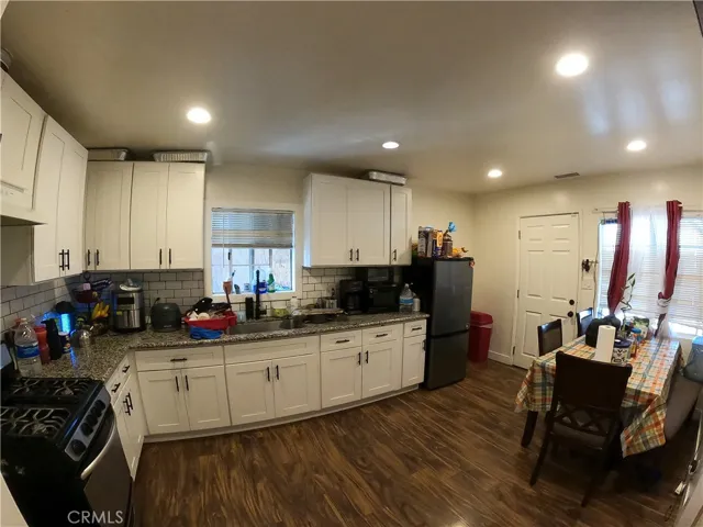 1990 Valley View Avenue, Norco, California 92860