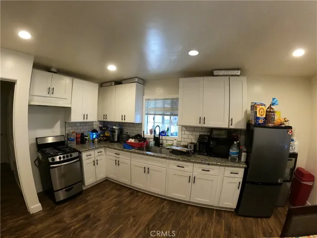 1990 Valley View Avenue, Norco, California 92860