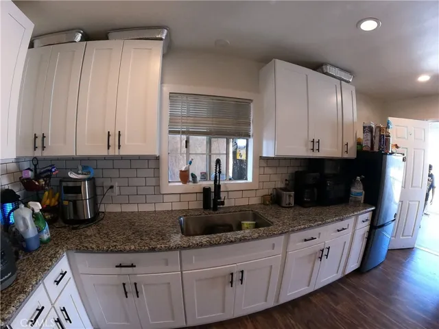 1990 Valley View Avenue, Norco, California 92860