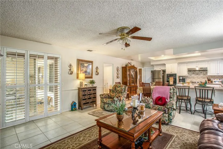 9749 Encina Avenue, Bloomington, California 92316