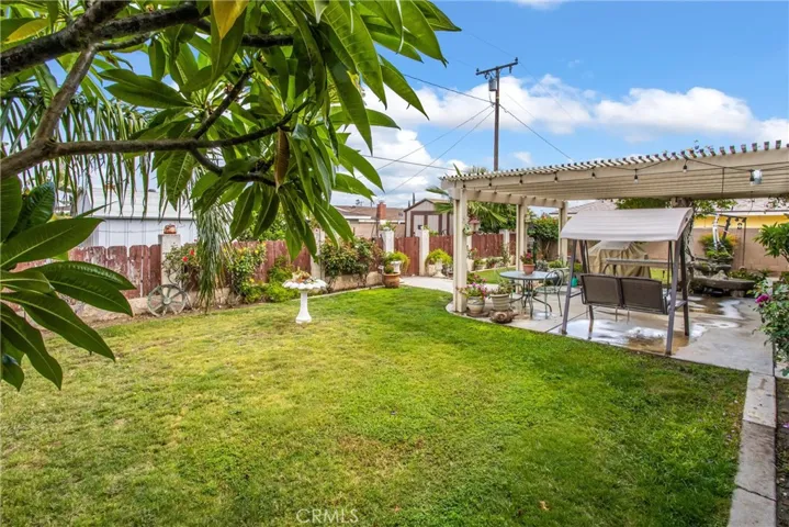 9749 Encina Avenue, Bloomington, California 92316