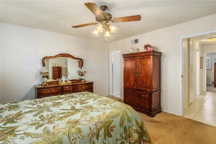 9749 Encina Avenue, Bloomington, California 92316