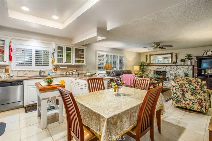 9749 Encina Avenue, Bloomington, California 92316