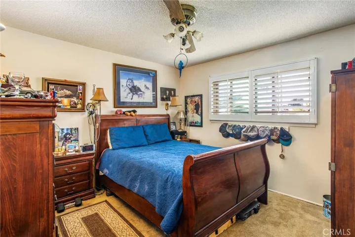 9749 Encina Avenue, Bloomington, California 92316