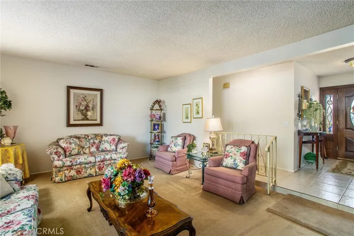 9749 Encina Avenue, Bloomington, California 92316