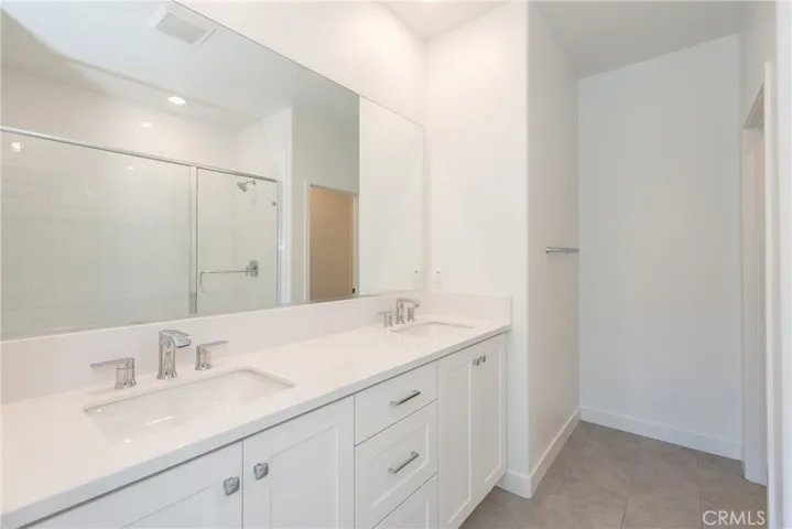 344 Tank, Irvine, California 92618