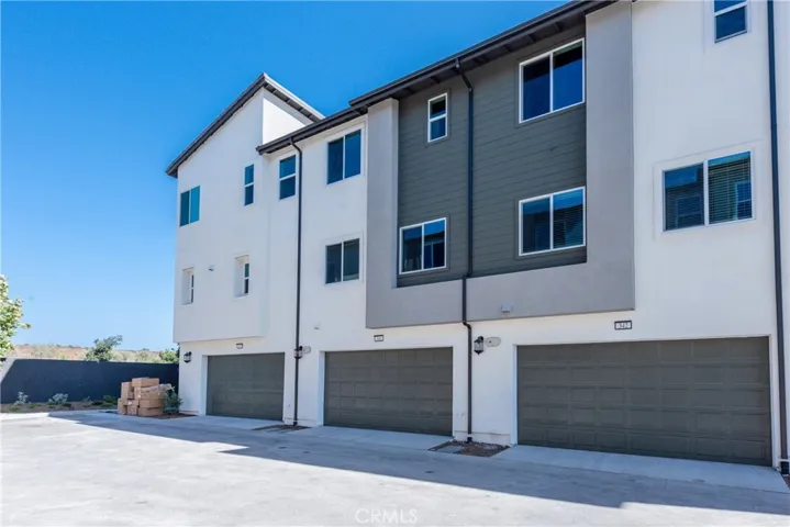 344 Tank, Irvine, California 92618