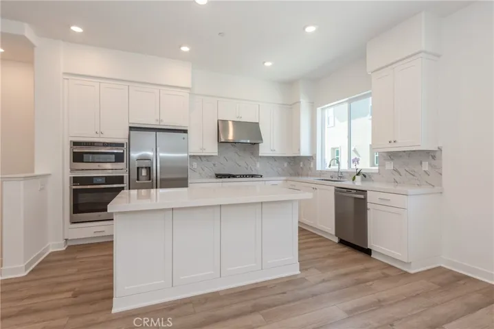 344 Tank, Irvine, California 92618