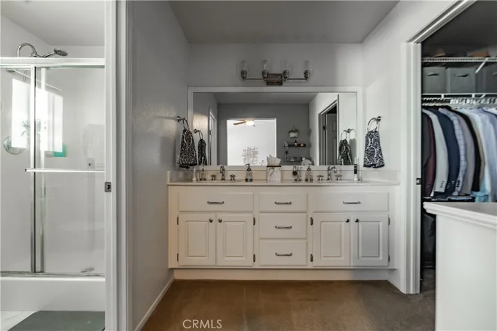 Master room vanity