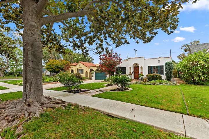 2425 Poinsettia Street, Santa Ana, California 92706
