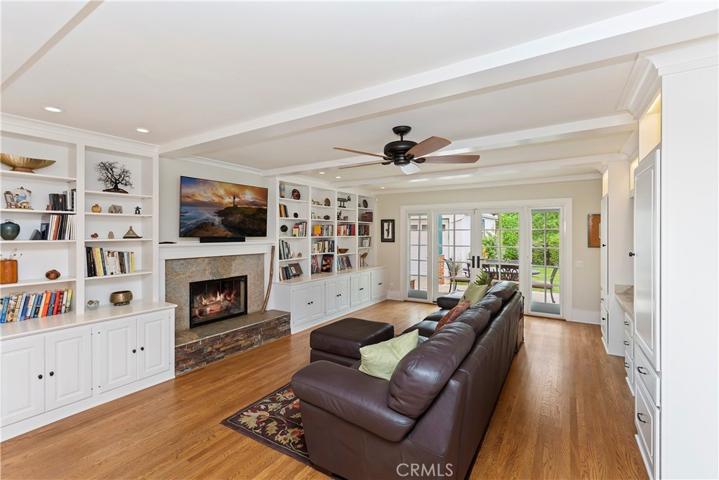 2425 Poinsettia Street, Santa Ana, California 92706