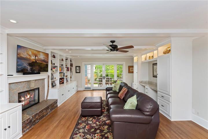 2425 Poinsettia Street, Santa Ana, California 92706