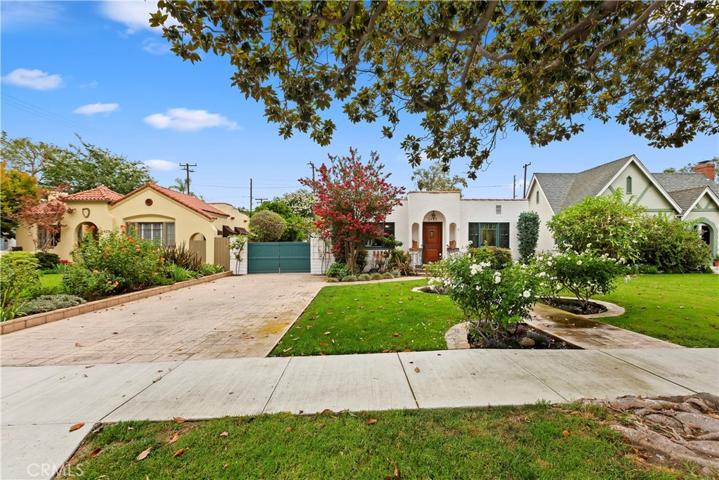 2425 Poinsettia Street, Santa Ana, California 92706