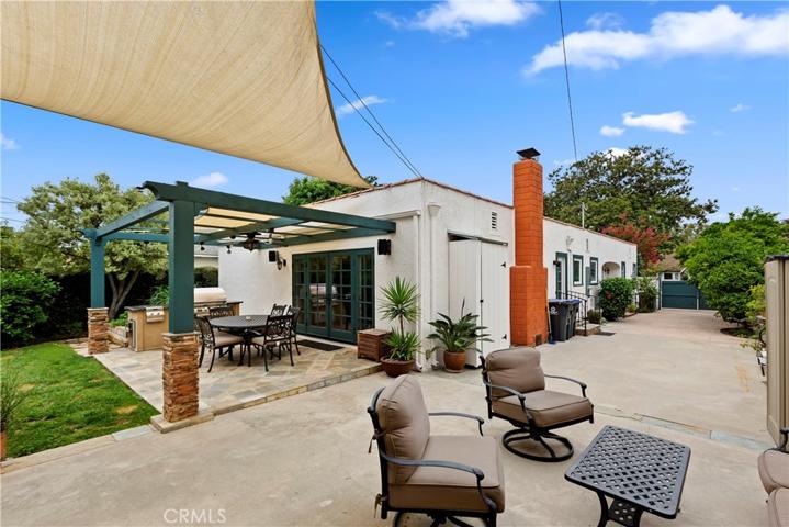 2425 Poinsettia Street, Santa Ana, California 92706