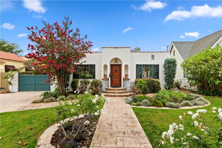 2425 Poinsettia Street, Santa Ana, California 92706