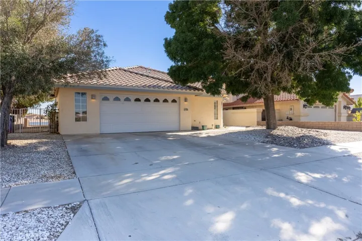 14383 Rivers Edge Road, Helendale, California 92342