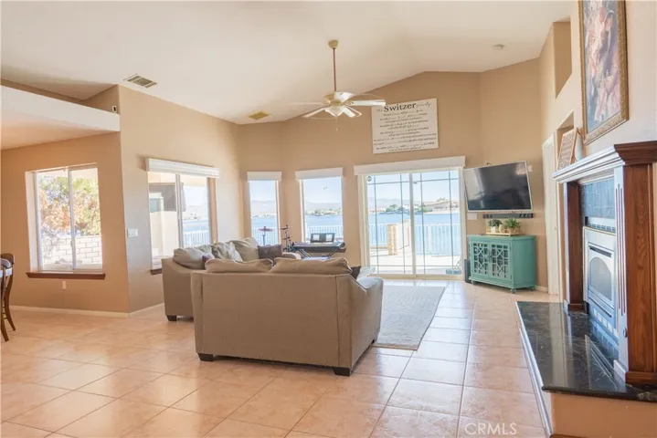 14383 Rivers Edge Road, Helendale, California 92342
