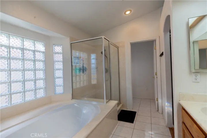14383 Rivers Edge Road, Helendale, California 92342