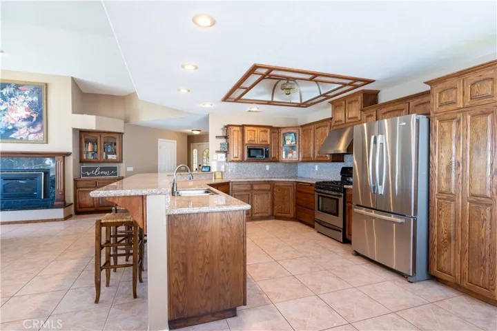 14383 Rivers Edge Road, Helendale, California 92342