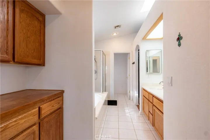14383 Rivers Edge Road, Helendale, California 92342