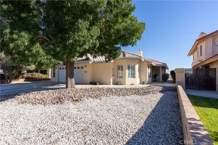 14383 Rivers Edge Road, Helendale, California 92342