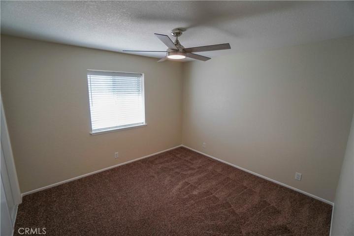13117 Skiomah Road, Apple Valley, California 92308