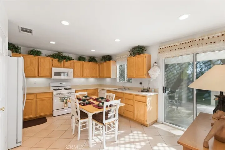 4906 Spring View Drive, Banning, California 92220