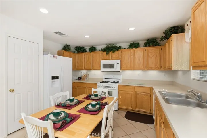 4906 Spring View Drive, Banning, California 92220