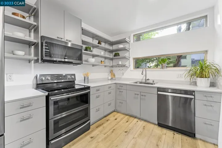 1201 Pine Unit 115, Oakland, California 94607
