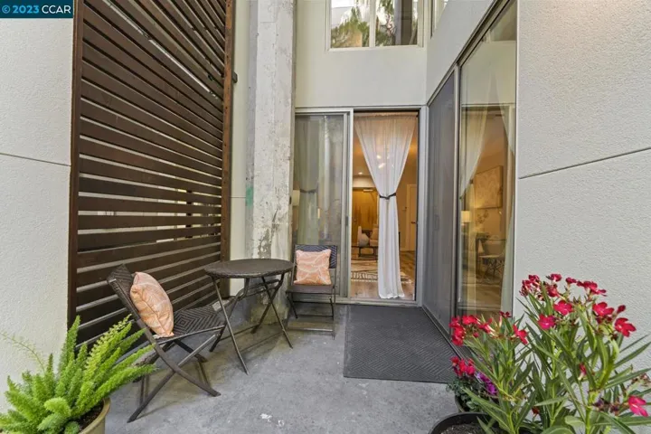 1201 Pine Unit 115, Oakland, California 94607
