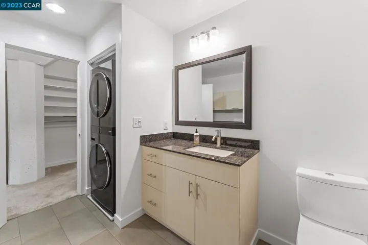 1201 Pine Unit 115, Oakland, California 94607