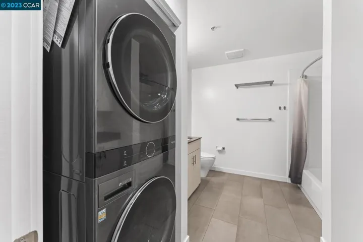 1201 Pine Unit 115, Oakland, California 94607