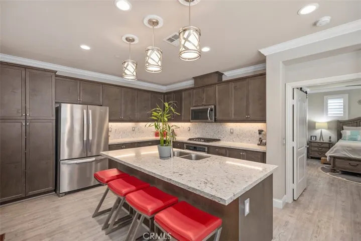 98 Jaripol Circle, Rancho Mission Viejo, California 92694