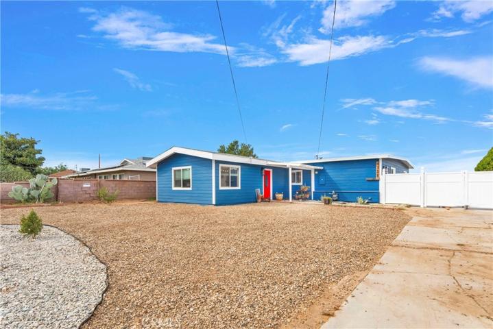 4325 W Avenue L-4, Quartz Hill, California 93536