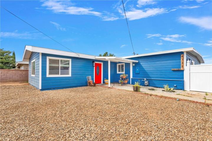 4325 W Avenue L-4, Quartz Hill, California 93536