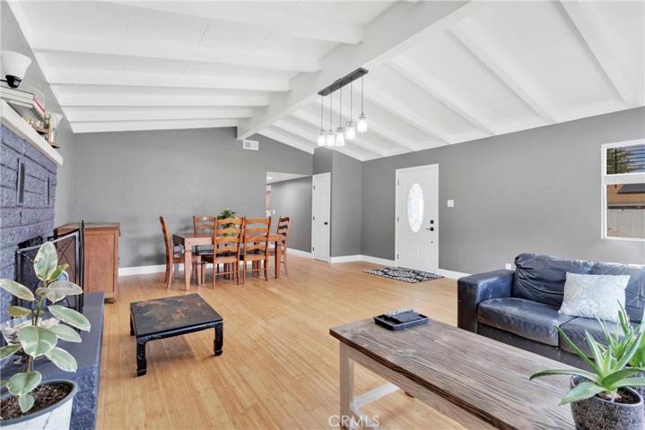 4325 W Avenue L-4, Quartz Hill, California 93536