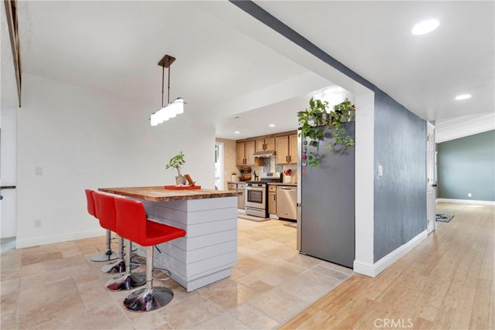 4325 W Avenue L-4, Quartz Hill, California 93536